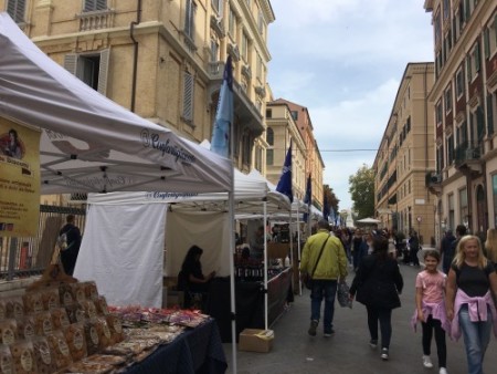 029 Sataday street market, Ancona